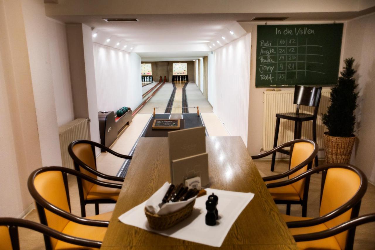 Hotel Zur Post Брилон Екстериор снимка