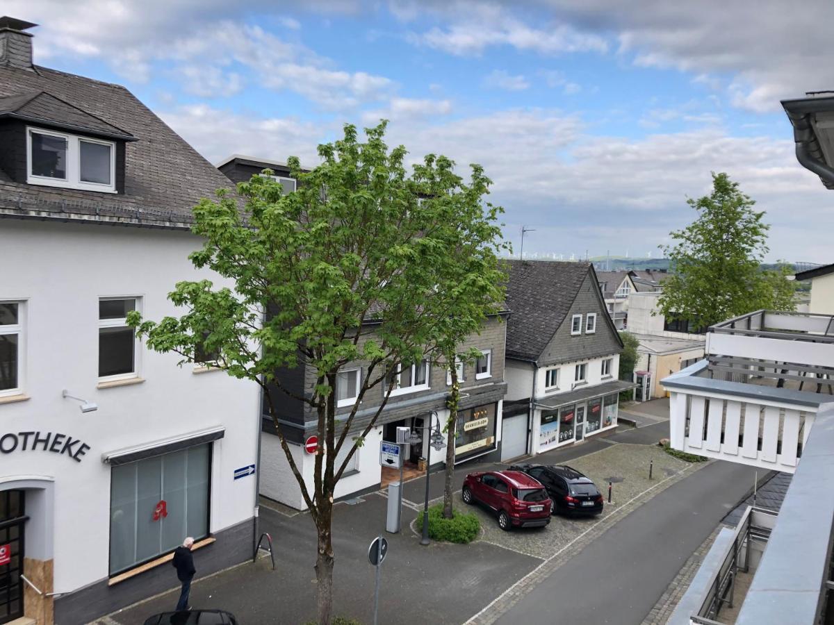 Hotel Zur Post Брилон Екстериор снимка